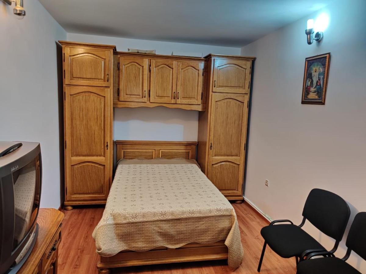 Apartmán Cazare Buzău Exteriér fotografie